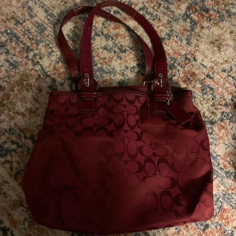 Coach Signature Shoulder Bag